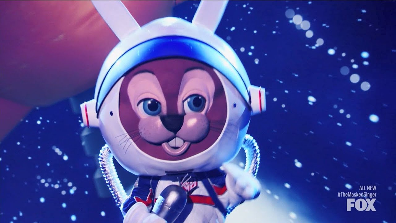 Space Bunny (Shaggy) - Jump In The Line @ The Masked Singer [4/21/2022]