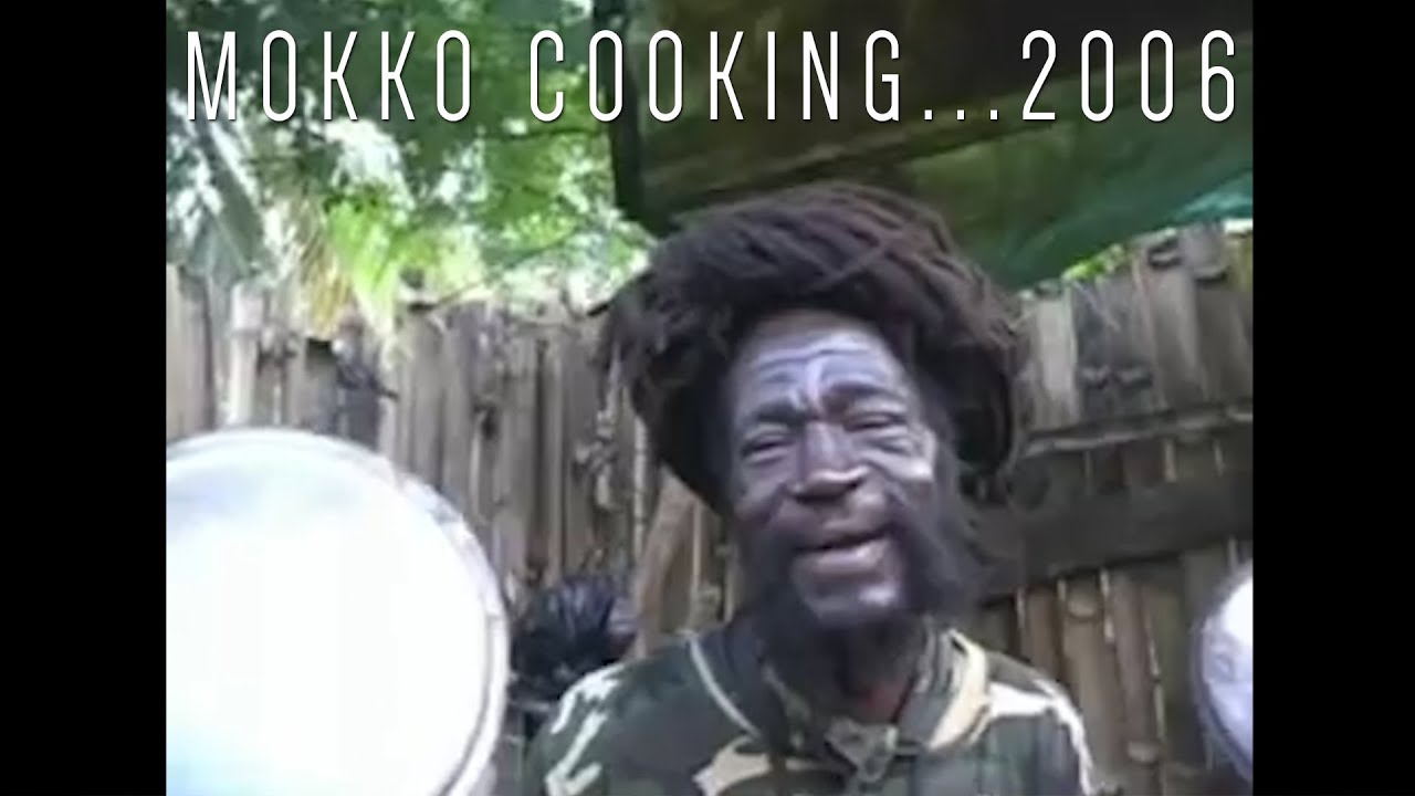 Ras Kitchen - Mokko making Ital food in 2006 (First Video) [11/27/2017]