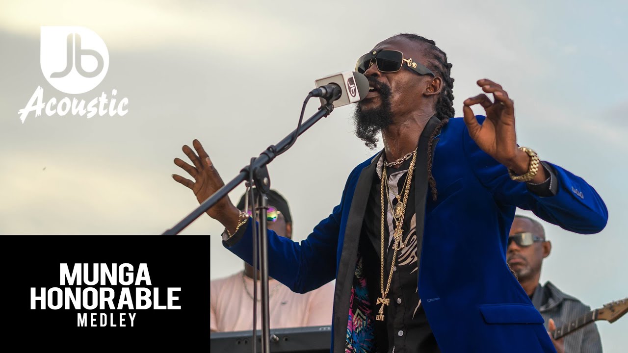 Munga Honorable - Medley @ Jussbuss Acoustic [12/8/2019]
