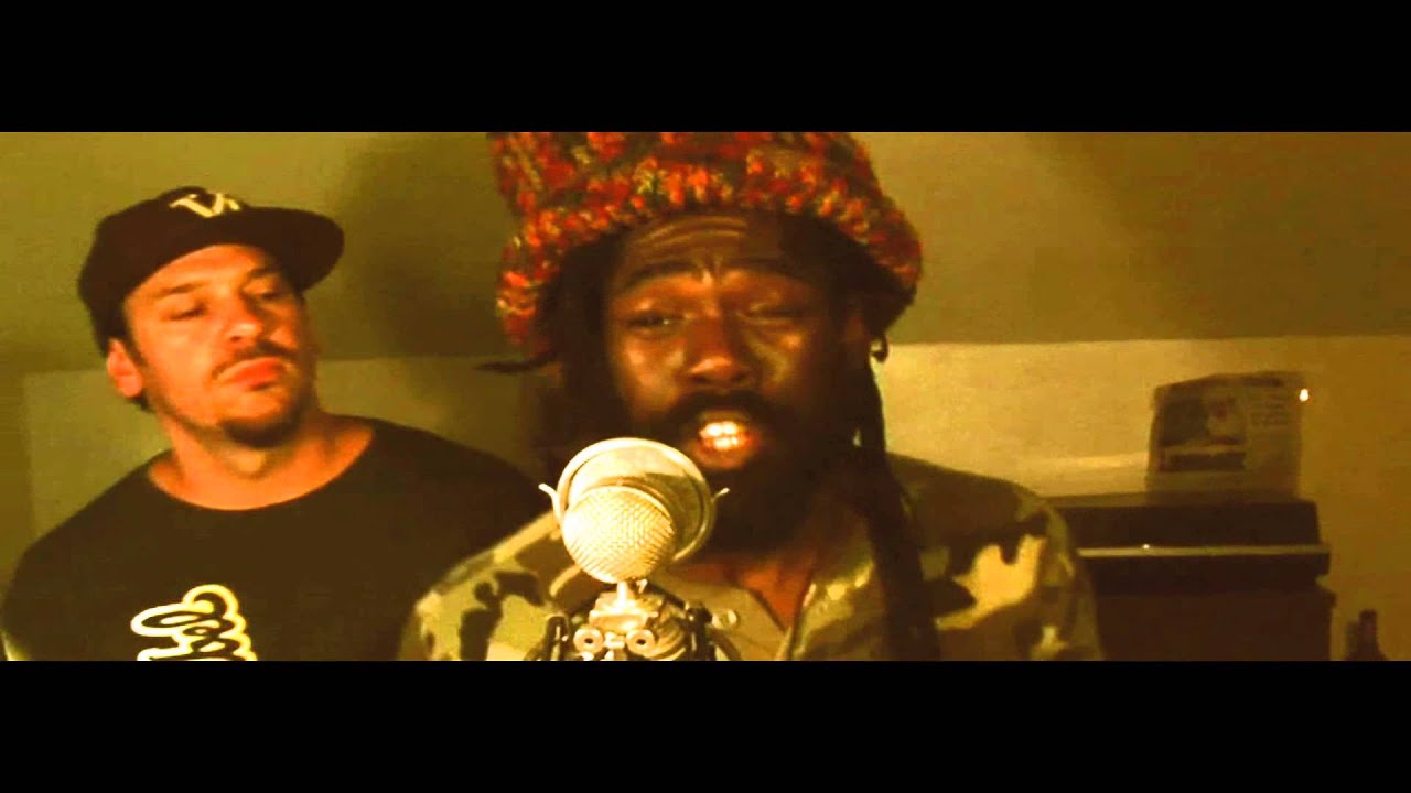 Binghi Ghost & Luv Fyah - Rastas Core [1/10/2014]