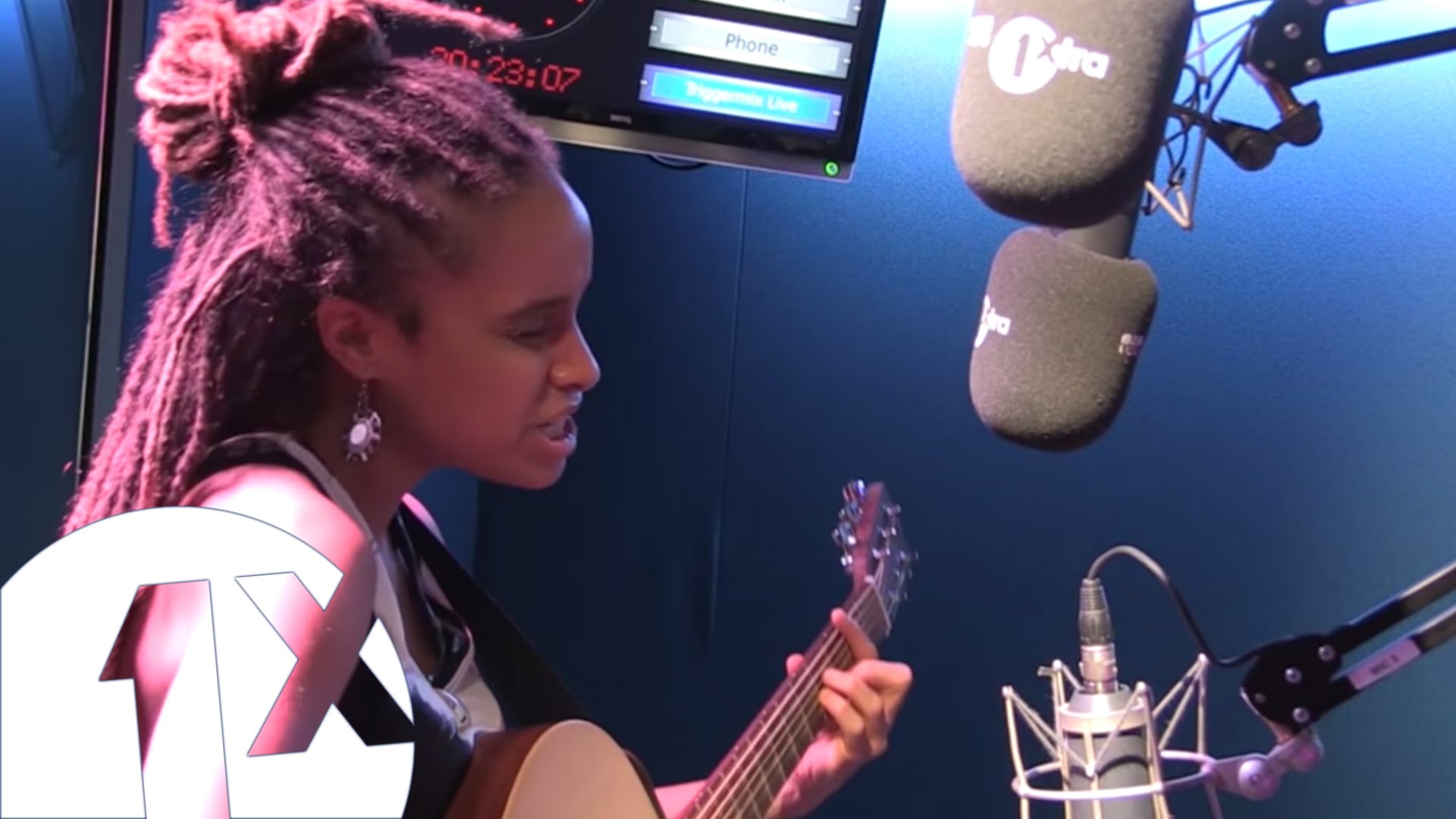 Kelissa - Wake Up / Kept Best Secret @ BBC 1Xtra [7/7/2015]
