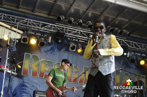 Algebra @ Reggae Jam 2012