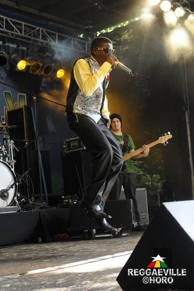 Algebra @ Reggae Jam 2012