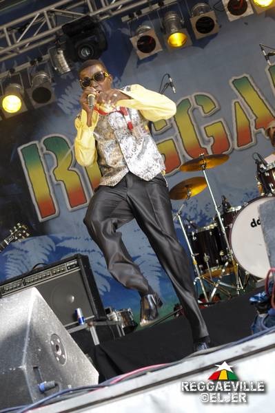Algebra @ Reggae Jam 2012