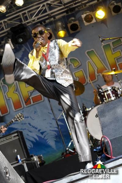 Algebra @ Reggae Jam 2012
