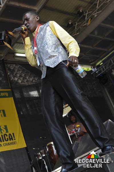 Algebra @ Reggae Jam 2012