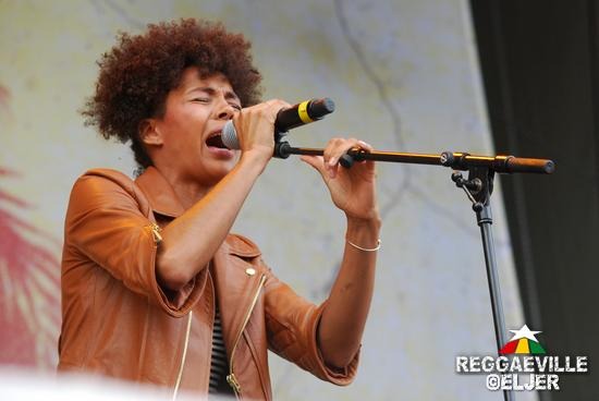 Ayo @ SummerJam 2011