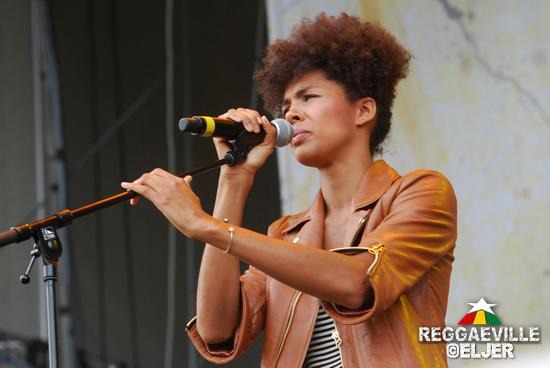 Ayo @ SummerJam 2011