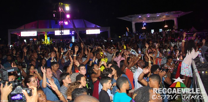 Beenie Man feat. Ashanti @ Shaggy & Friends 2016