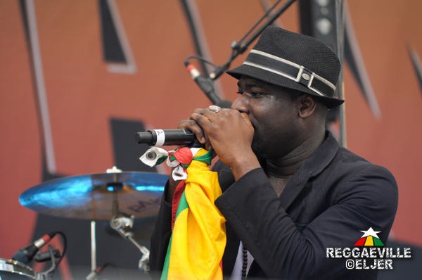 Blitz The Ambassador @ SummerJam 2012