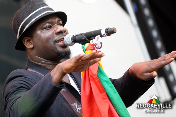 Blitz The Ambassador @ SummerJam 2012