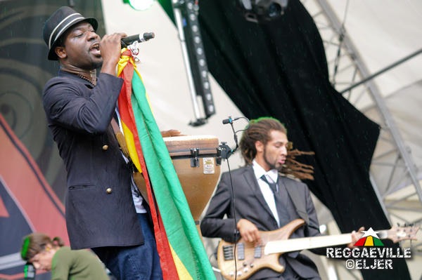 Blitz The Ambassador @ SummerJam 2012