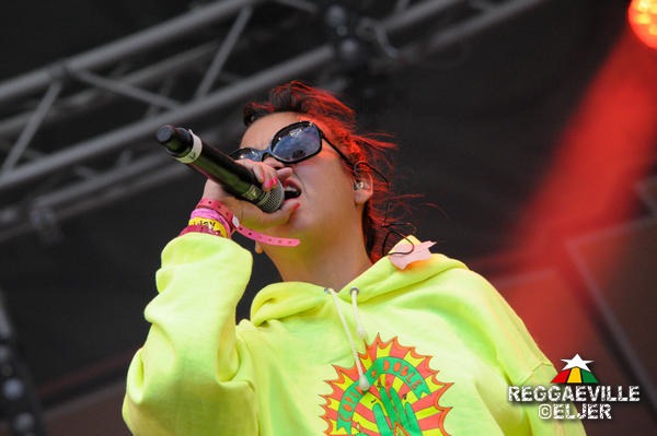 Bomba Estereo @ SummerJam 2012