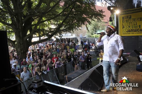 Carl Meeks @ Reggae Jam 2012
