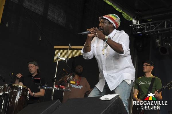 Carl Meeks @ Reggae Jam 2012