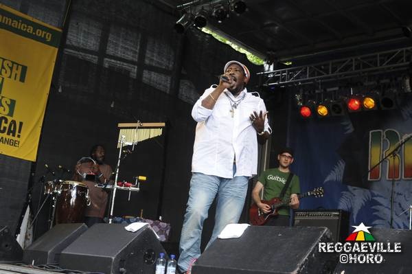 Carl Meeks @ Reggae Jam 2012