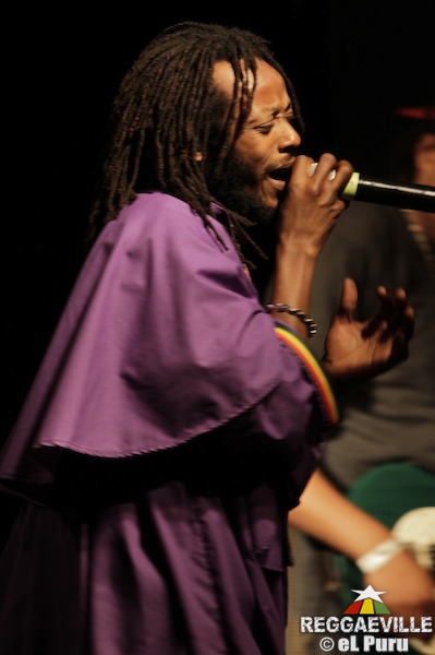 Droop Lion @ It's Growing