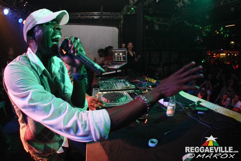 Dubs Full Hundred @ Backstage in Munich, Germany