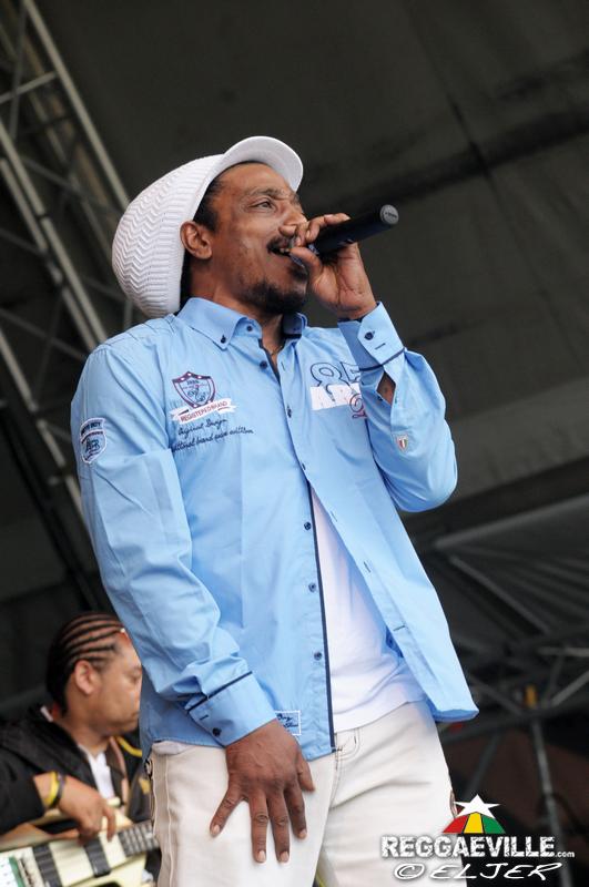 Earl Sixteen ft. The Suns Of Dub @ Reggae Sundance 2014