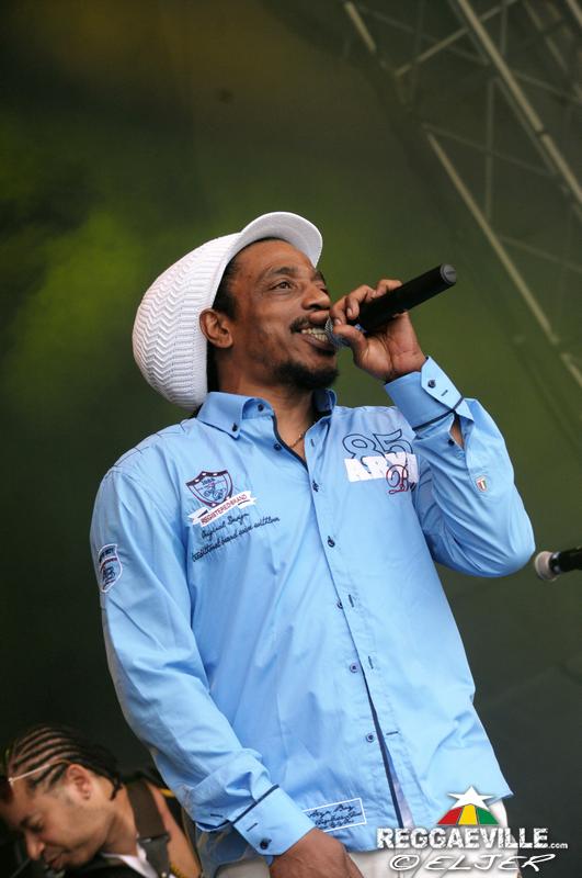 Earl Sixteen ft. The Suns Of Dub @ Reggae Sundance 2014