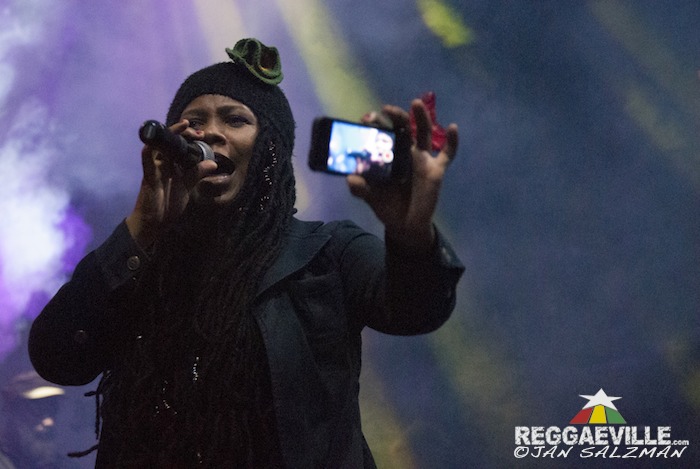 Empress Akua @ 1Love Earthstrong Festival 2014