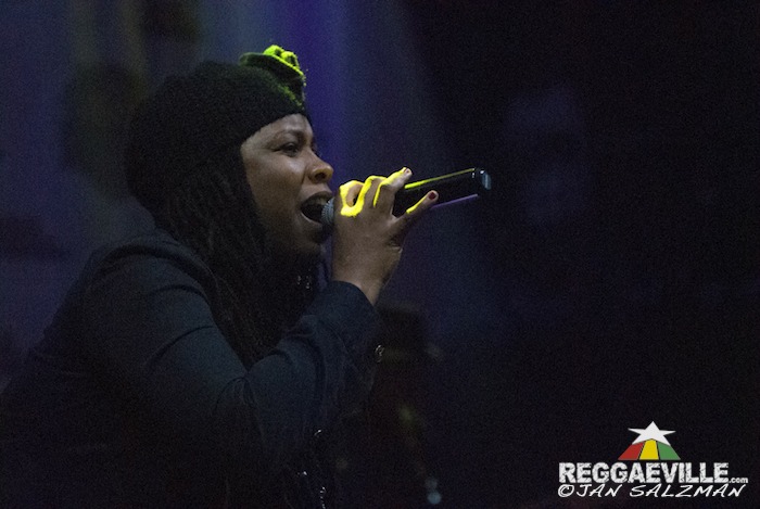 Empress Akua @ 1Love Earthstrong Festival 2014