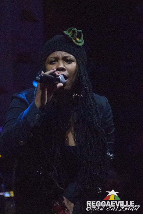 Empress Akua @ 1Love Earthstrong Festival 2014