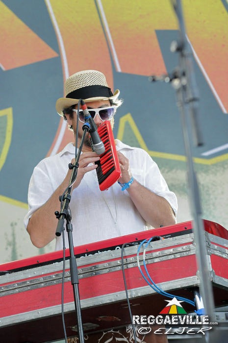 Fat Freddy's Drop @ SummerJam 2013