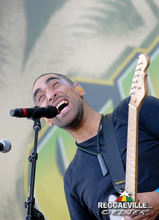 Fat Freddy's Drop @ SummerJam 2013