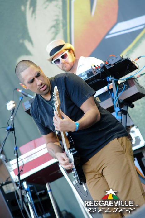 Fat Freddy's Drop @ SummerJam 2013