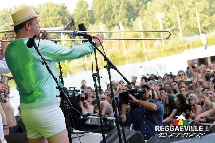 Fat Freddy's Drop @ SummerJam 2013