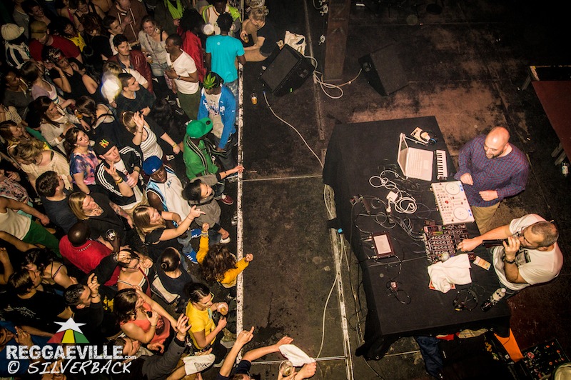 Silly Walks Discotheque feat. Gentleman @ Reggaeville Easter Special 2013