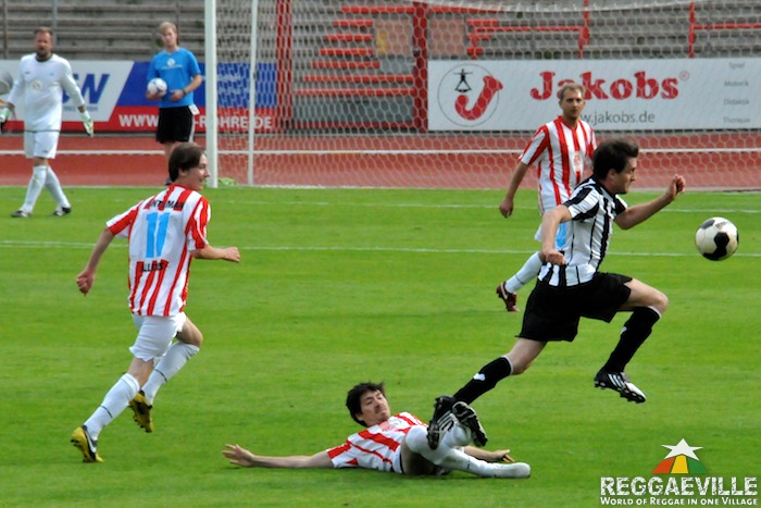 Gentleman Allstars Vs. Viva Con Agua Allstars [1st Half]