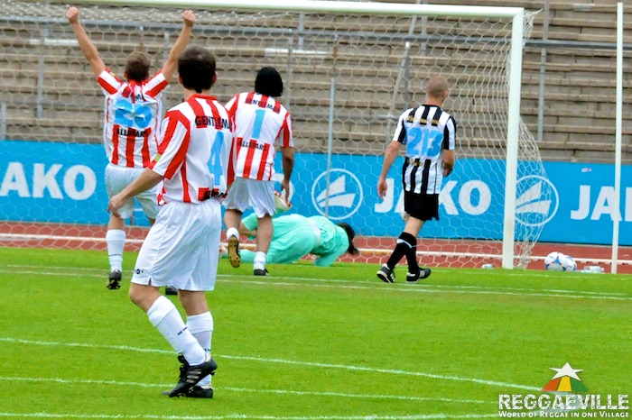 Gentleman Allstars Vs. Viva Con Agua Allstars [1st Half]