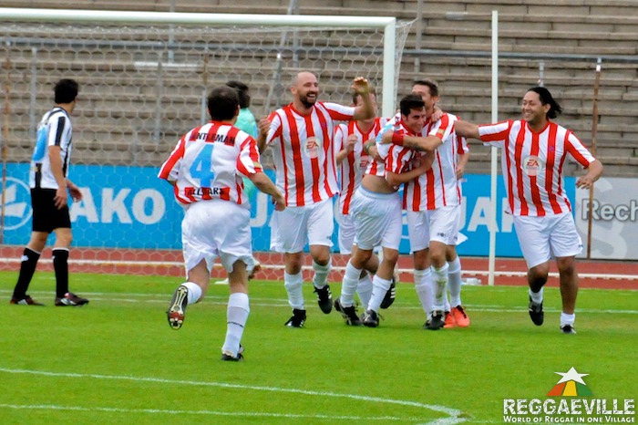 Gentleman Allstars Vs. Viva Con Agua Allstars [1st Half]