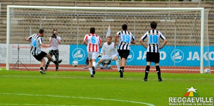 Gentleman Allstars Vs. Viva Con Agua Allstars [2nd Half]