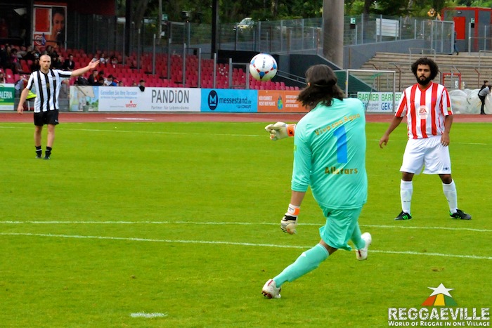 Gentleman Allstars Vs. Viva Con Agua Allstars [2nd Half]