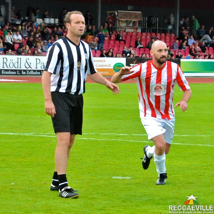 Gentleman Allstars Vs. Viva Con Agua Allstars [2nd Half]