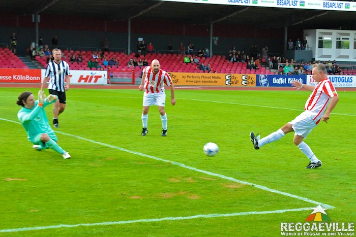 Gentleman Allstars Vs. Viva Con Agua Allstars [2nd Half]