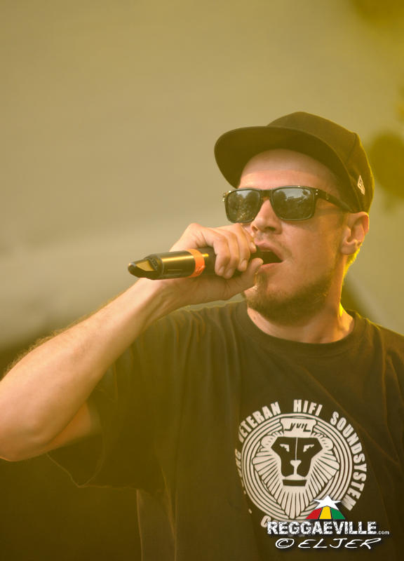 iLLBiLLY HiTEC with Longfingah & Kinetical @ Reggae Jam 2016