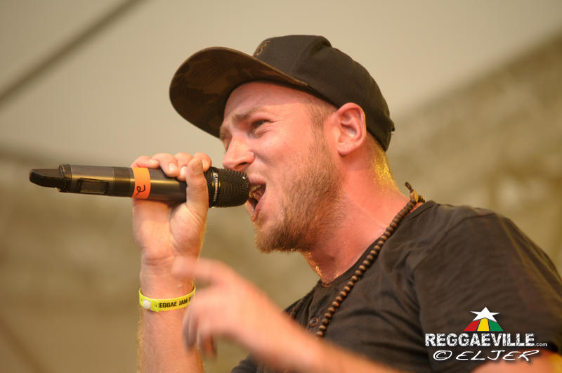 iLLBiLLY HiTEC with Longfingah & Kinetical @ Reggae Jam 2016