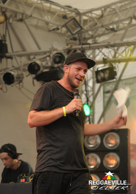 iLLBiLLY HiTEC with Longfingah & Kinetical @ Reggae Jam 2016