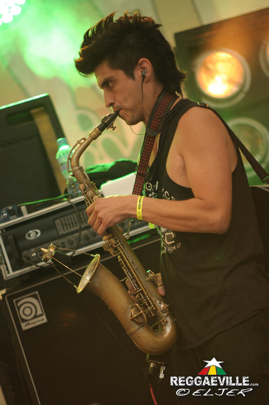 iLLBiLLY HiTEC with Longfingah & Kinetical @ Reggae Jam 2016