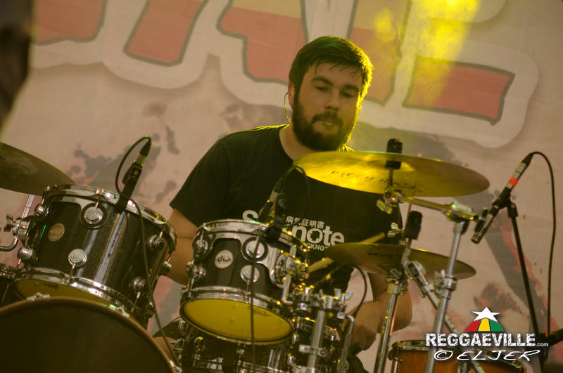 iLLBiLLY HiTEC with Longfingah & Kinetical @ Reggae Jam 2016