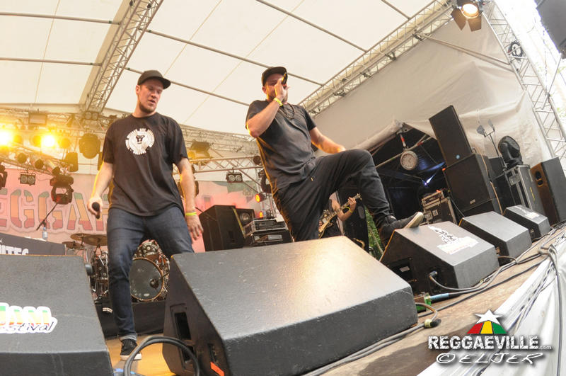 iLLBiLLY HiTEC with Longfingah & Kinetical @ Reggae Jam 2016