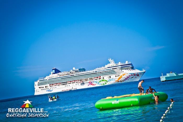 Vibes @ Welcome To Jamrock Reggae Cruise 2015