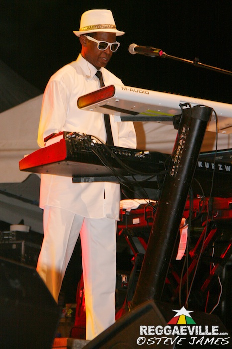 Inner Circle feat. Chronixx @ Rebel Salute 2015