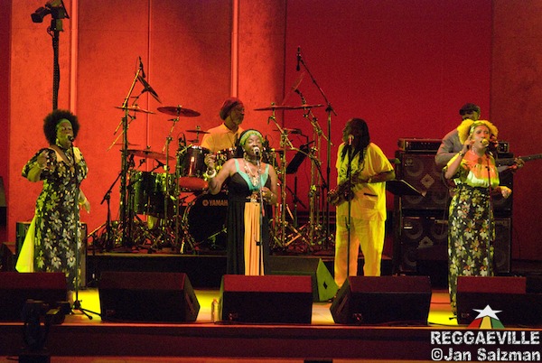 I Threes in Los Angeles, CA