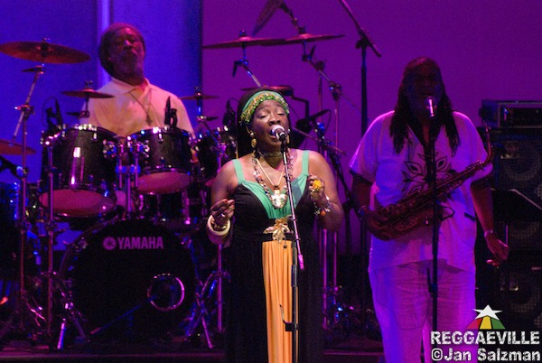 I Threes in Los Angeles, CA