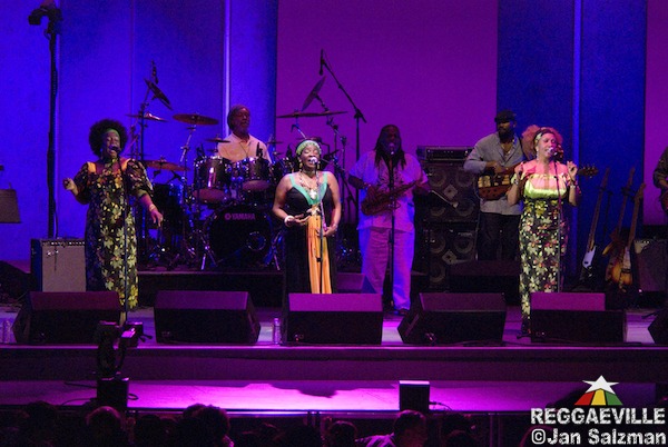 I Threes in Los Angeles, CA